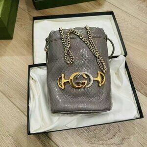 NIB Authentic Gucci Zumi Gray Snakeskin Mini Drawstring Bucket Chain Bag